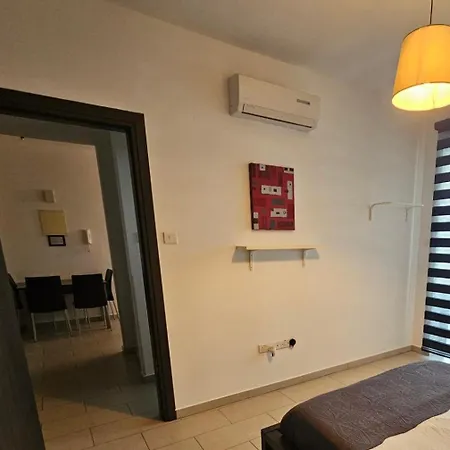 Nina Court - University Of Cyprus - Apartamento
